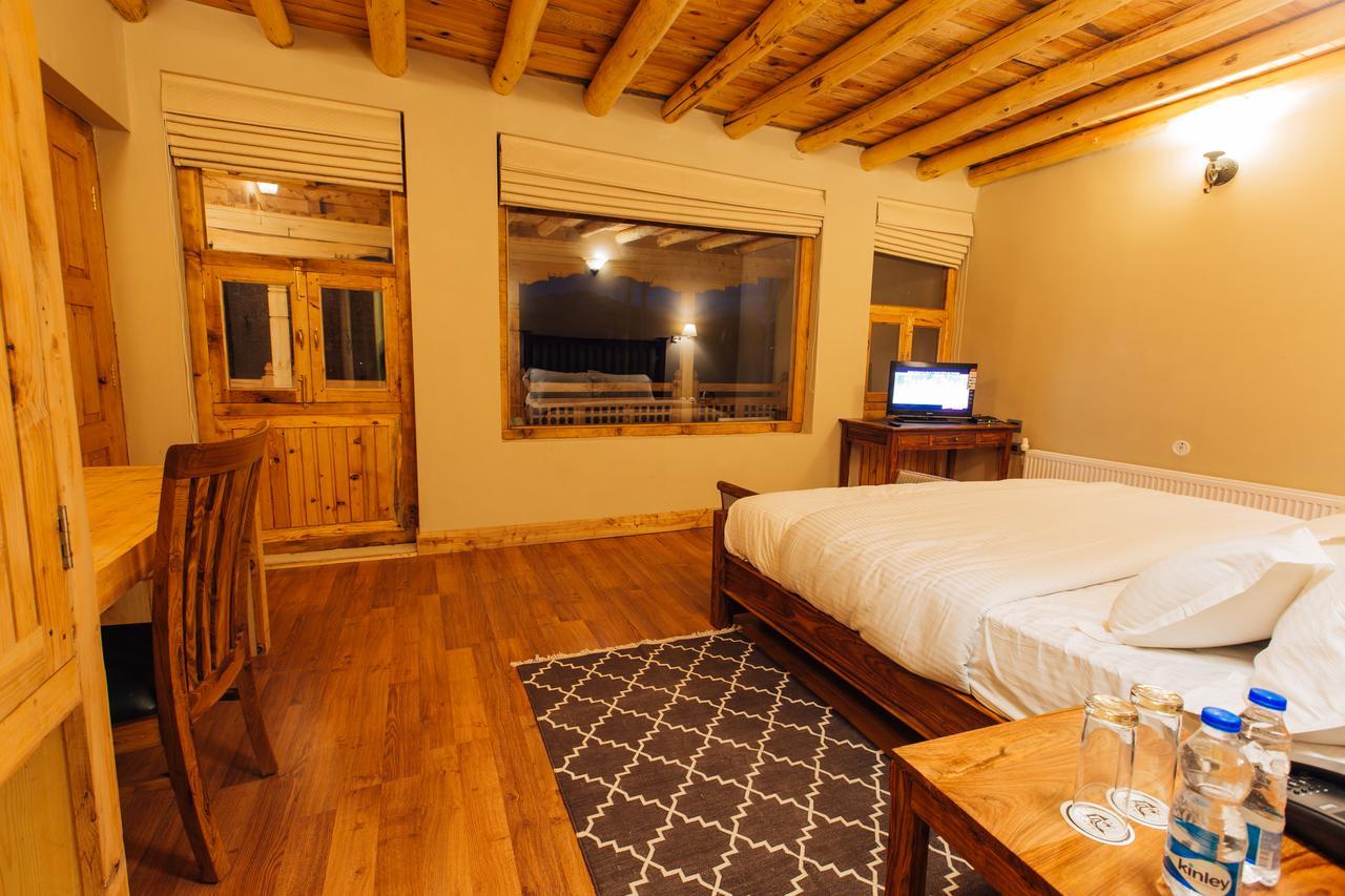Ladakh Sarai Resort Лех Экстерьер фото