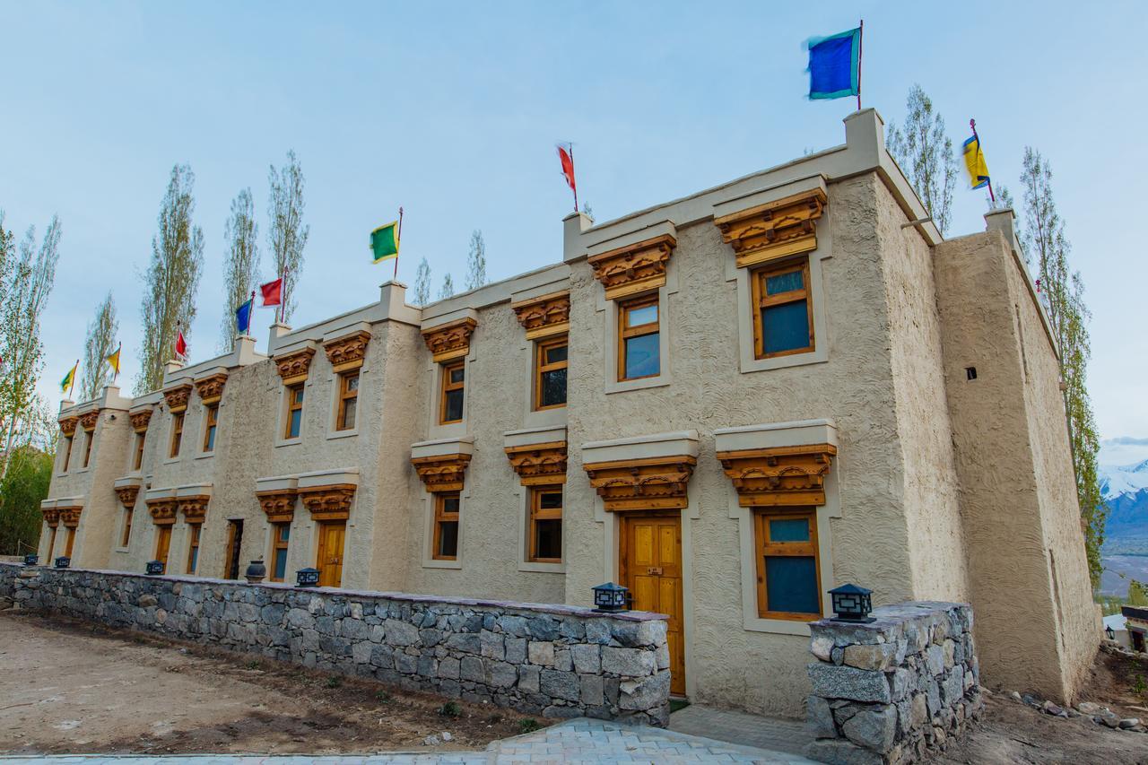 Ladakh Sarai Resort Лех Экстерьер фото